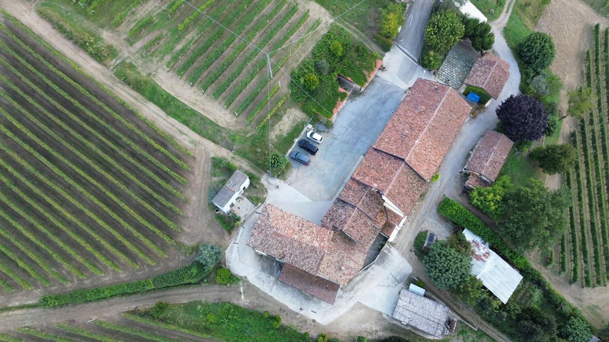 Ca Trifolera Barbaresco - Romantico Cascinale Con Antica Cantina Nel Cuore Delle Langhe - Degustazione Vini Nella Nostra Cantina Εξωτερικό φωτογραφία